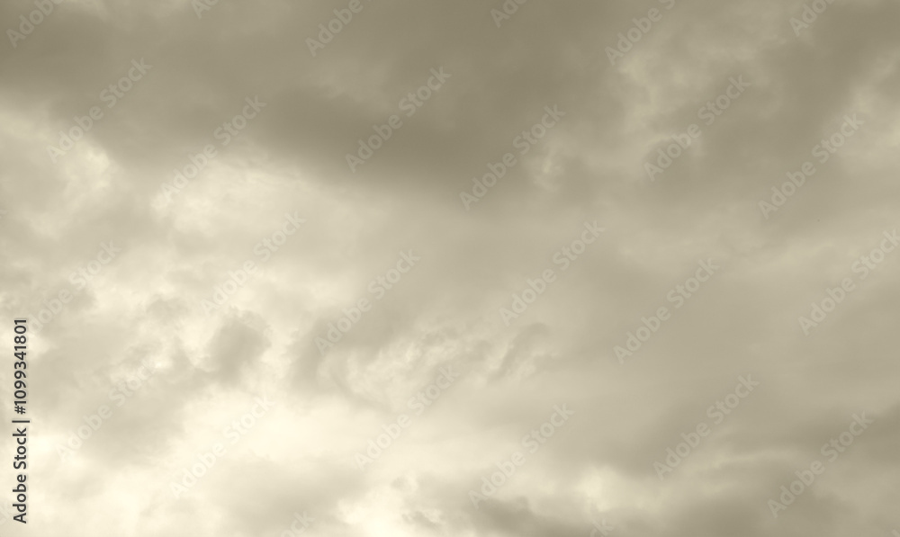 Fototapeta premium Beige sky pastel summer background cloud sunset cloudy landscape dusk beautiful light wallpaper dramatic scenic sunrise gradient space skyline weather twilight sunny horizon scene peaceful.