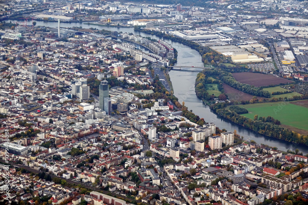Fototapeta premium Luftbild von Offenbach