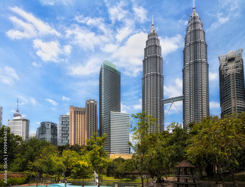 Fototapeta premium My KL Park Hor Towers
