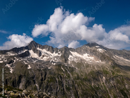 View left to the Monto Fumo 3251m and right to the Kleinspitze 3169m. These peaks are located near the Zillergründl reservoir. photo