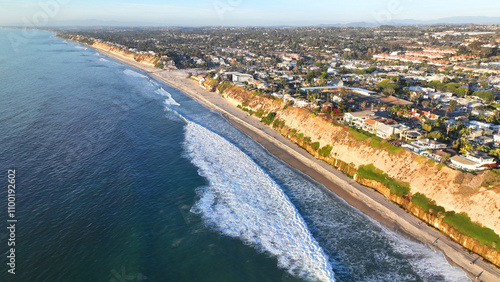 Obraz na płótnie Aerial drone photo of Swami's beach a true surfer's paradise in Encinitas California, United States of America w salonie