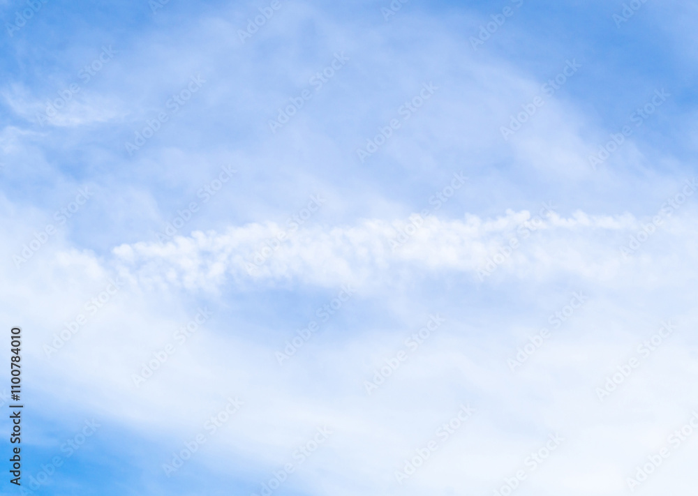 Obraz premium Sky background pattern with partially cloudy