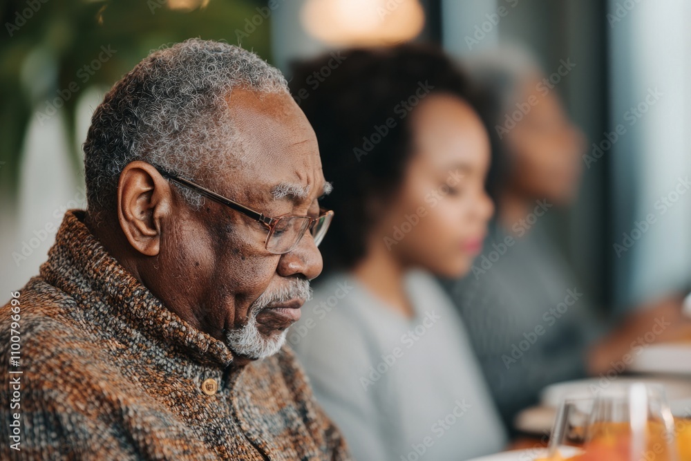 A group of relatives, from grandparents to grandchildren, sharing a Thanksgiving prayer at the dinner table, Generative AI A group of relatives, from grandparents to grandchildren, sharing a Thanksgiving prayer at the dinner table, Generative AI