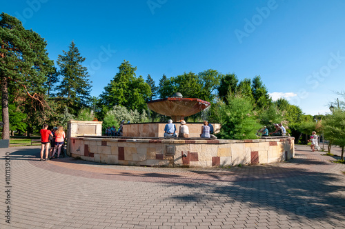 Obraz na plátně Grzybek - Mushroom Fountain in Ciechocinek, Kuyavian-Pomeranian Voivodeship, Pol
