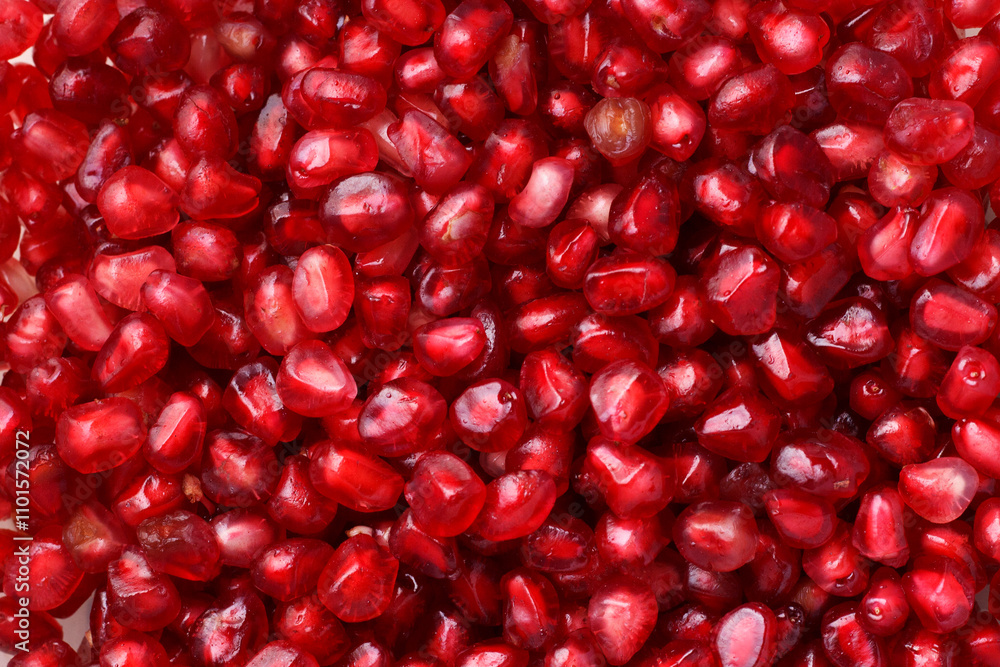 Vibrant Close-Up of Fresh Pomegranate Seeds Displaying Their Juicy Red Texture Vibrant Close-Up of Fresh Pomegranate Seeds Displaying Their Juicy Red Texture