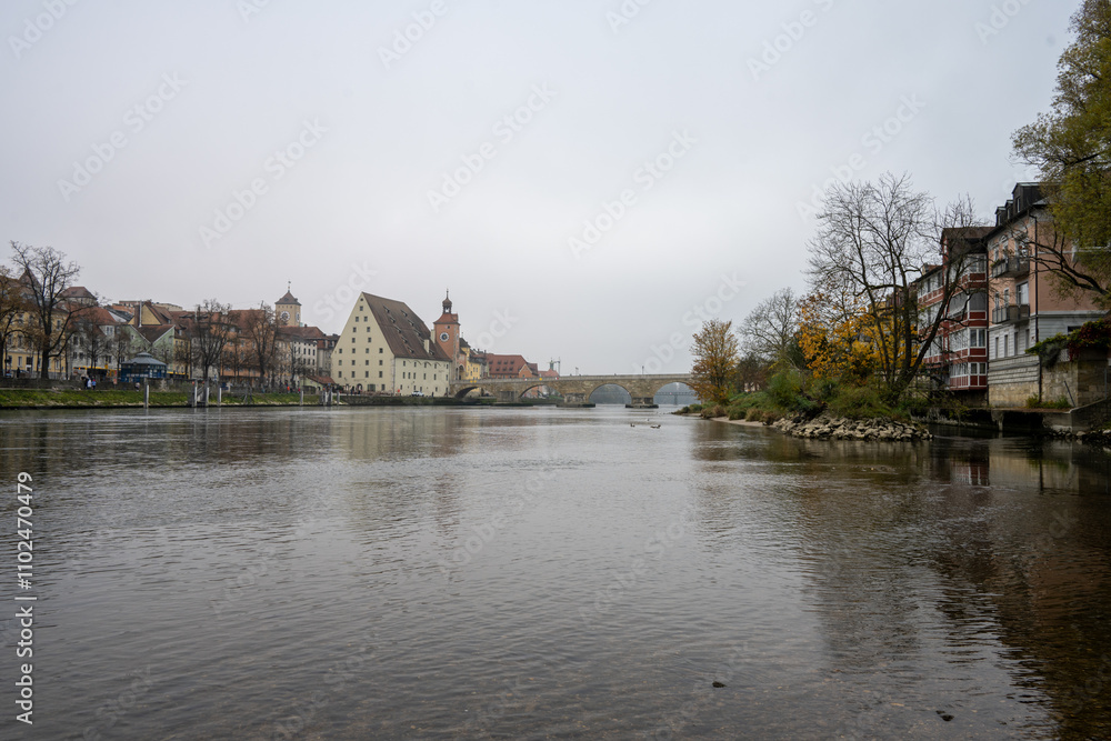 Fototapeta premium Regensburg im Herbst