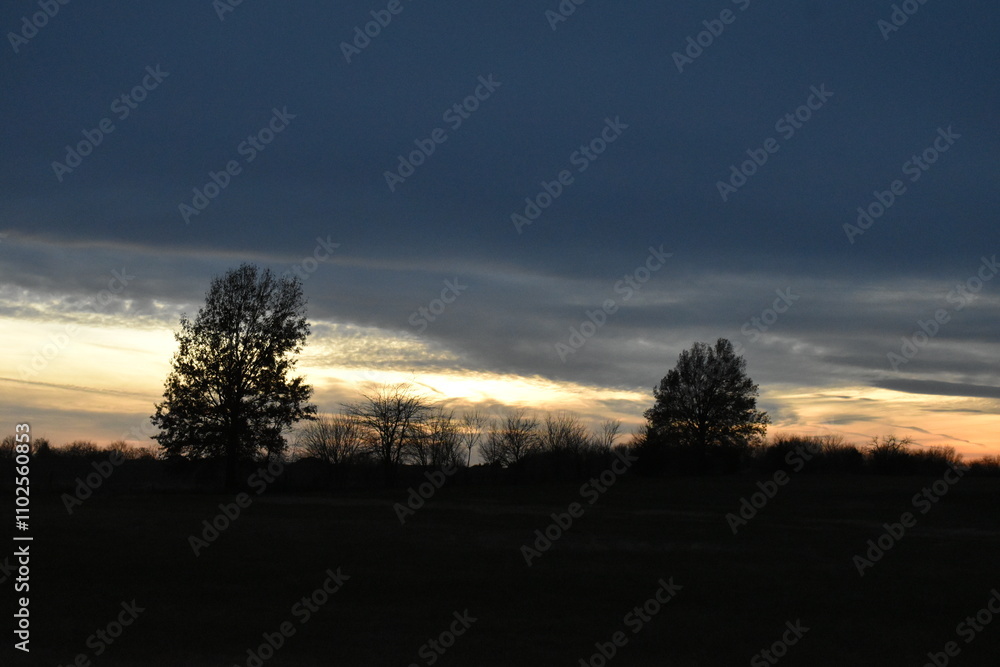 Fototapeta premium Dark Sunset