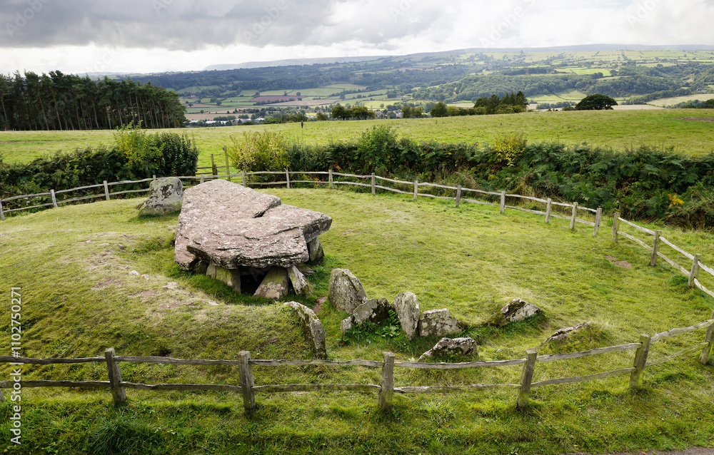 Arthurs Stone, Dorstone, Herefordshire, England. Prehistoric Neolithic chambered tomb dolmen burial site. 3700-2799 BC. View S. to The Golden Valley