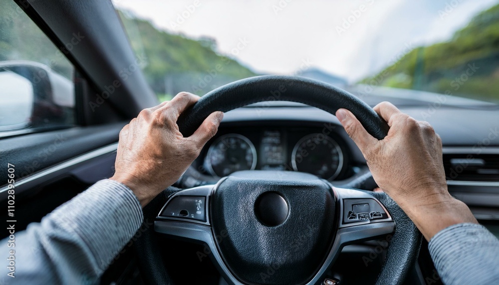 車を運転する人の手元 車を運転する人の手元