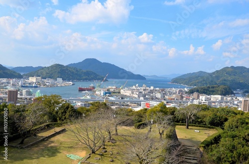 宇和島城 天守閣 からの眺望（本丸跡・二之丸跡を望む）