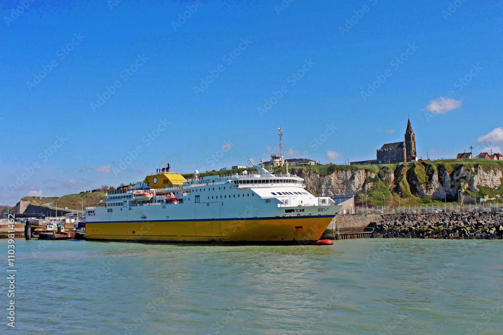 Fototapeta premium Haute Normandie, ville et port de Dieppe