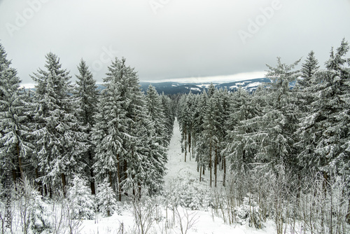 Eine winterliche Wanderung zum Bahnhof Rennsteig im verschneiten Thüringer Wald - Schmiedefeld - Thüringen - Deutschland photo