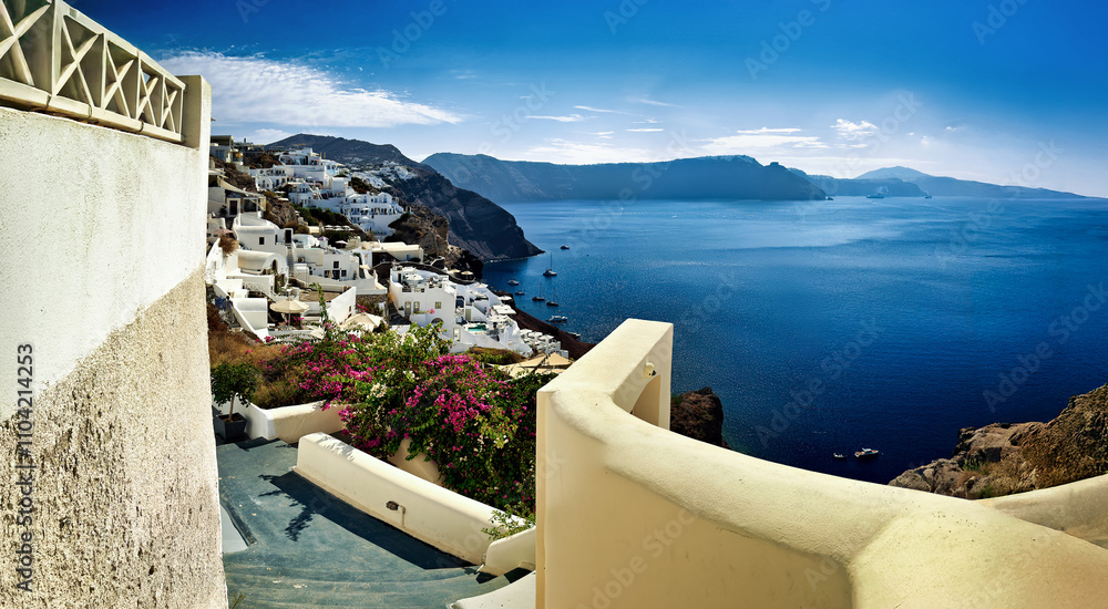 Obraz premium Oia alleyway view
