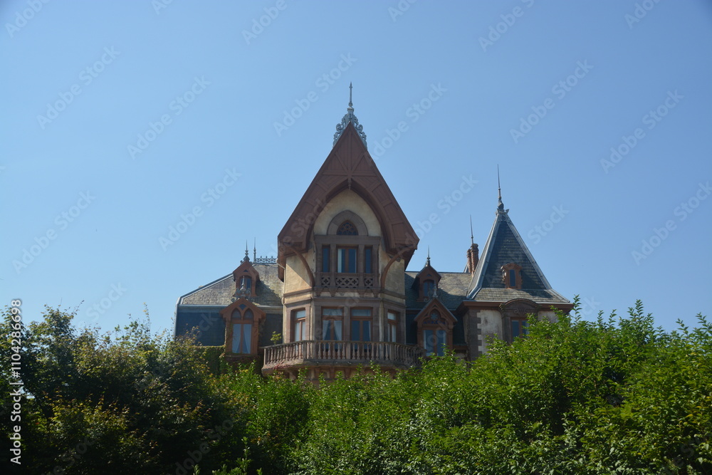 edificio antiguo en Comillas, Cantabria