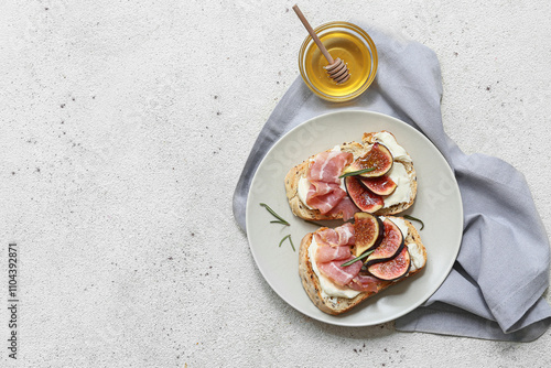 Plate of delicious fig brus...