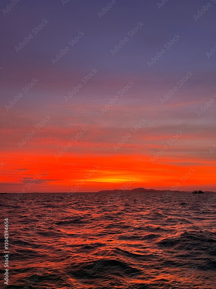 Obraz premium New year sunset