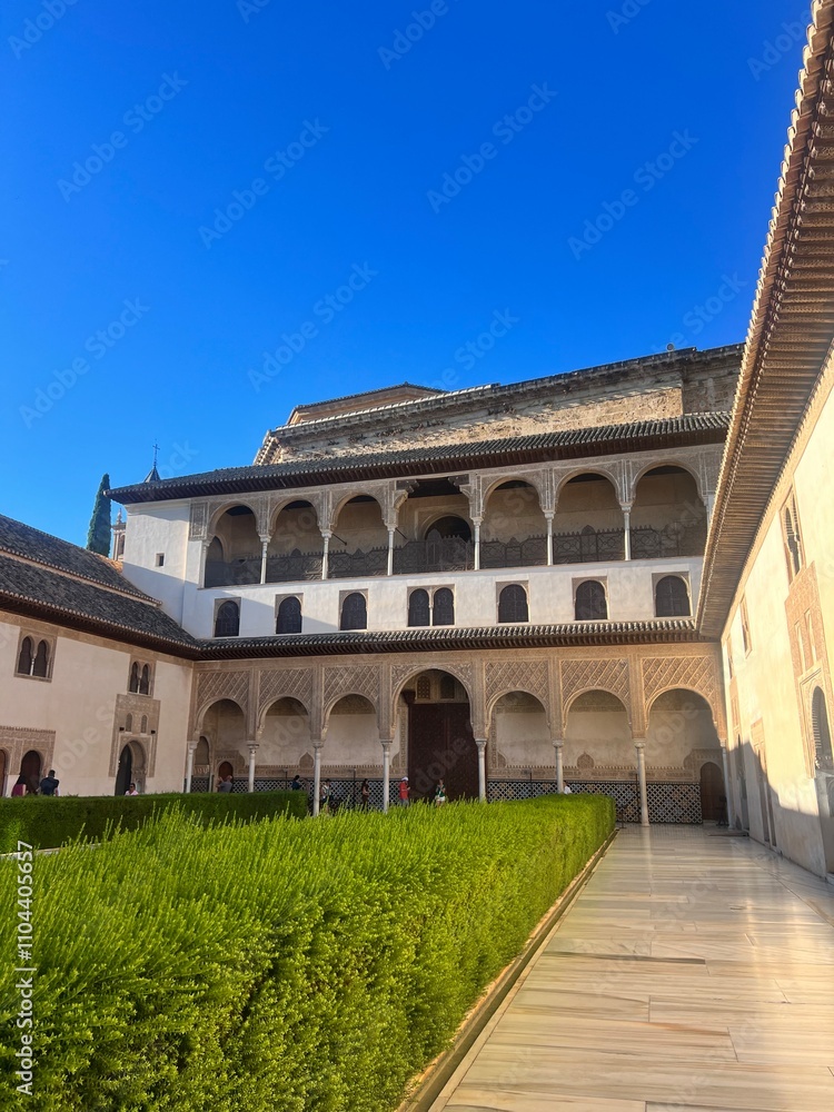 Fototapeta premium courtyard of the palace of the palace city