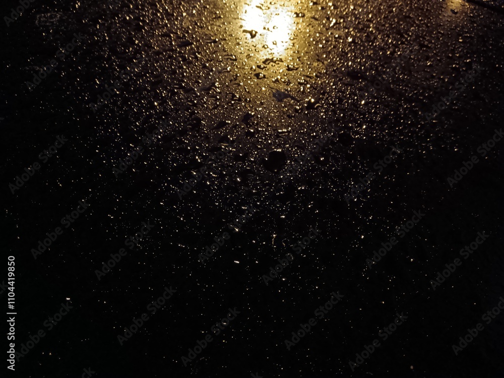 Fototapeta premium Water drop on black background 