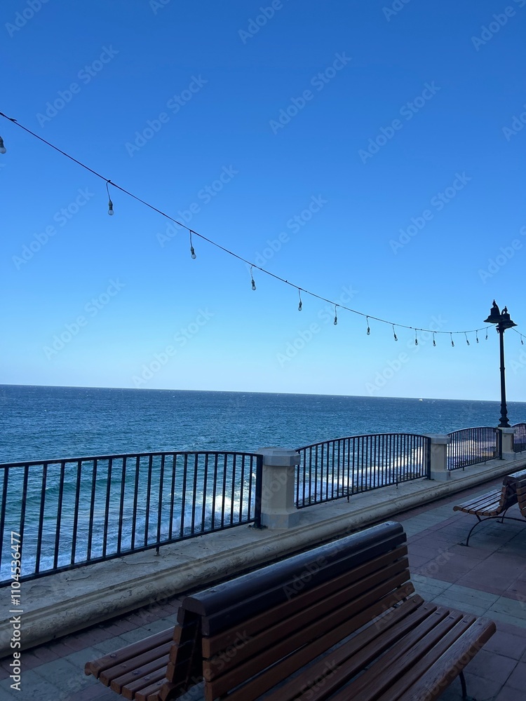 Fototapeta premium walkway by the ocean