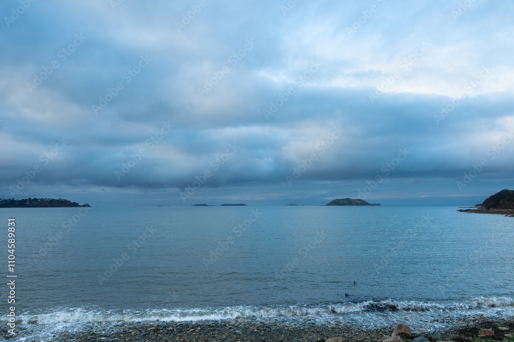 Paysage de mer le soir à Trélévern - Bretagne Paysage de mer le soir à Trélévern - Bretagne