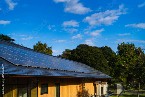 Wallpaper Mural ソーラーパネルと青空 Torontodigital.ca