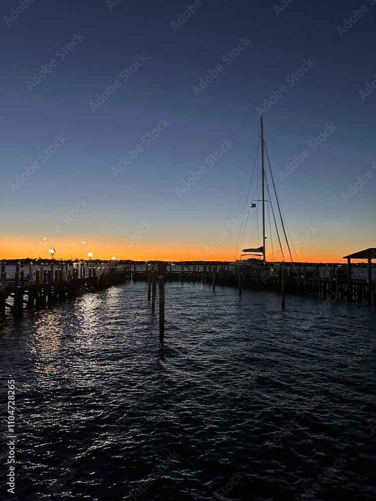 Obraz premium sunset in the harbor