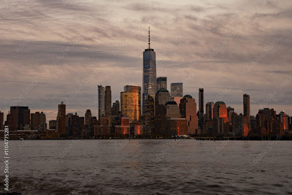 Obraz premium One World Trade Center. WTC memorial. Lower Manhattan view. View from New Jersey. New York City skyline. New York skyline of World Trade Center.