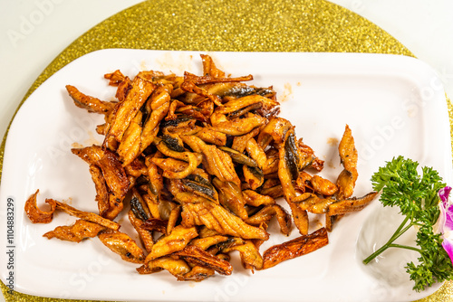 Fried eel with ginger