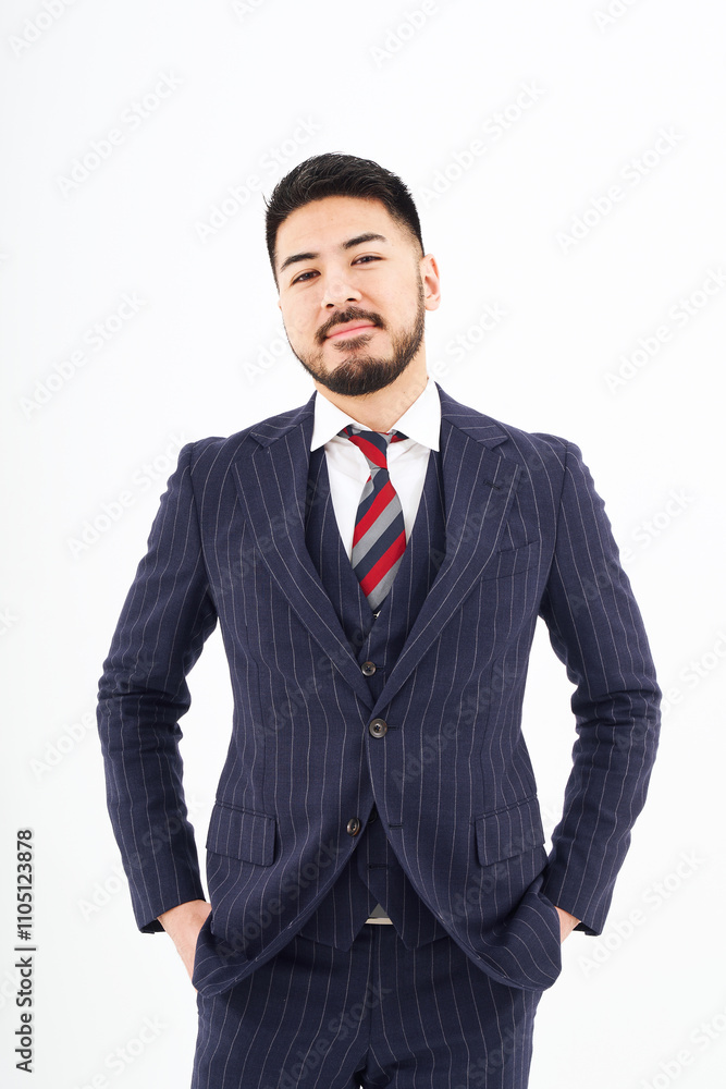 笑顔のスーツ姿の男性 笑顔のスーツ姿の男性