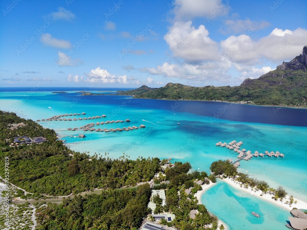 Obraz premium Bora Bora Island, French Polynesia, South Pacific