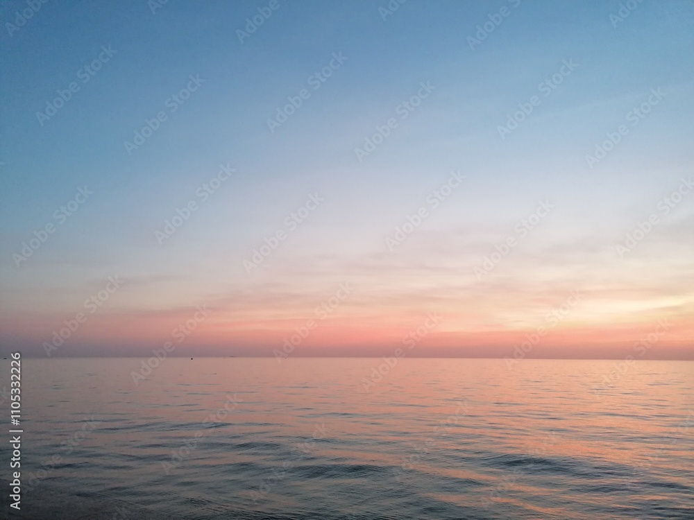 Fototapeta premium Dusk on shore water