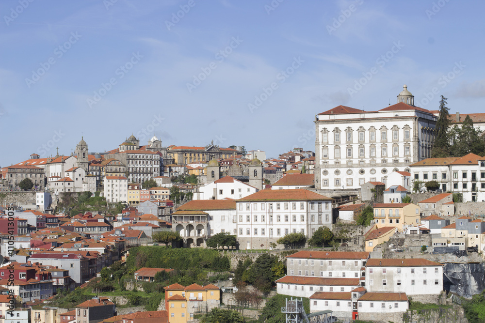 Fototapeta premium Buildings in downtown Porto in Portugal