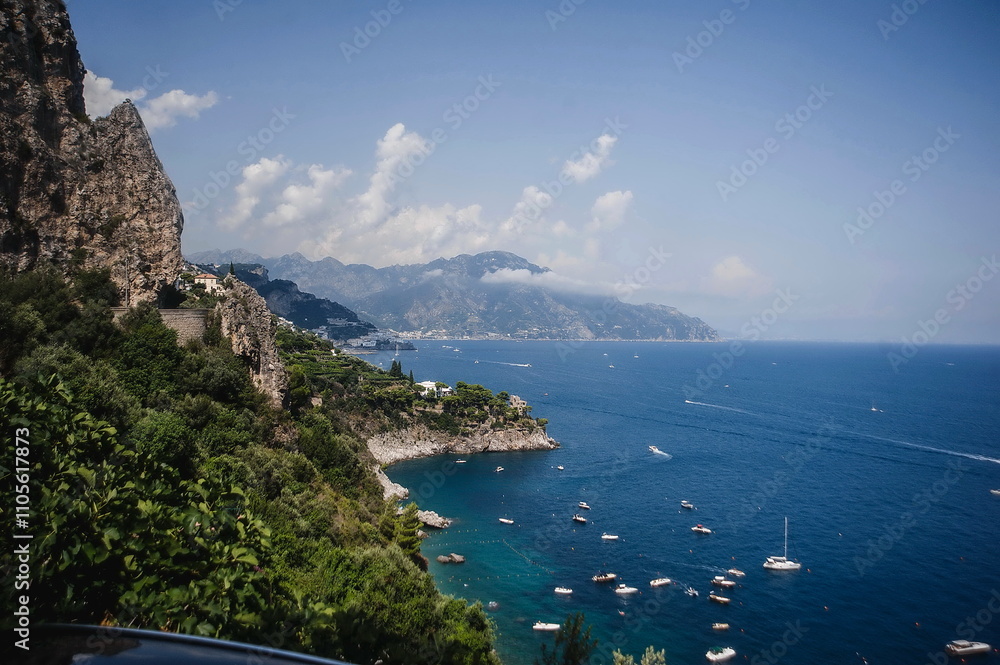 Obraz premium view of the town of Amalfi