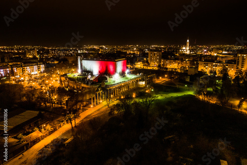 Opera białostocka nocą