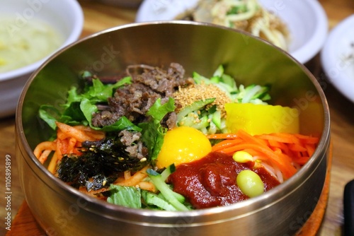 Jeonju bibimbap restaurant dish