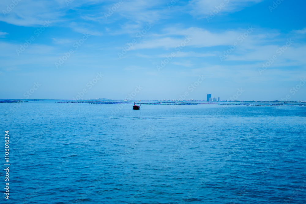 Summer, beach, sea, travel, vacation, sunlight, sky, water Koh.Sichang Summer, beach, sea, travel, vacation, sunlight, sky, water Koh.Sichang