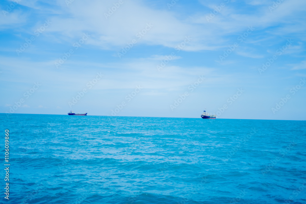 Summer, beach, sea, travel, vacation, sunlight, sky, water Koh.Sichang Summer, beach, sea, travel, vacation, sunlight, sky, water Koh.Sichang