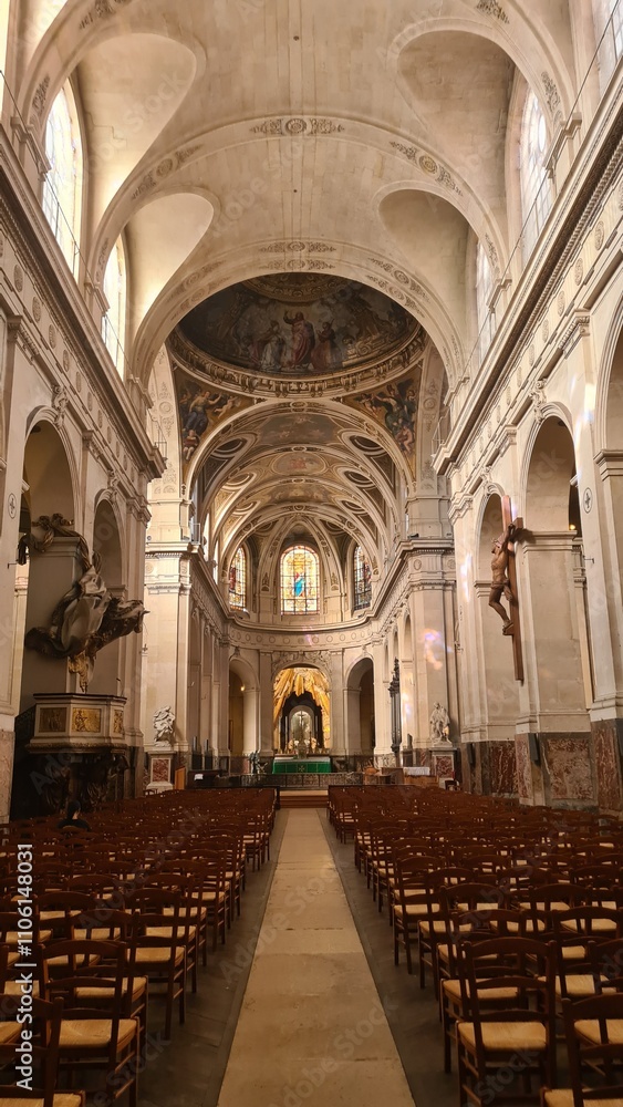 Nef et Chœur de l'église Saint-Roch Nef et Chœur de l'église Saint-Roch