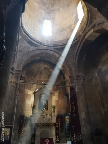 Wallpaper Mural inside the church Torontodigital.ca