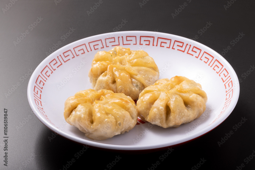 ニラ饅頭 ニラ饅頭