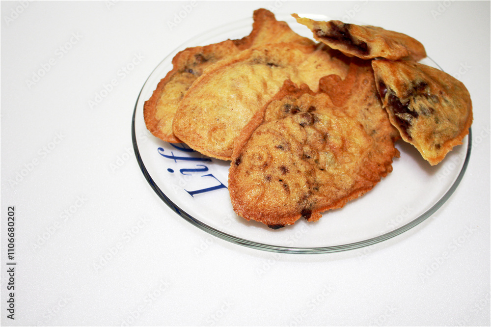 Baked crucian carp bread with red beans for winter snack in Korea Baked crucian carp bread with red beans for winter snack in Korea