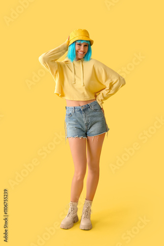 Beautiful young woman in bl...