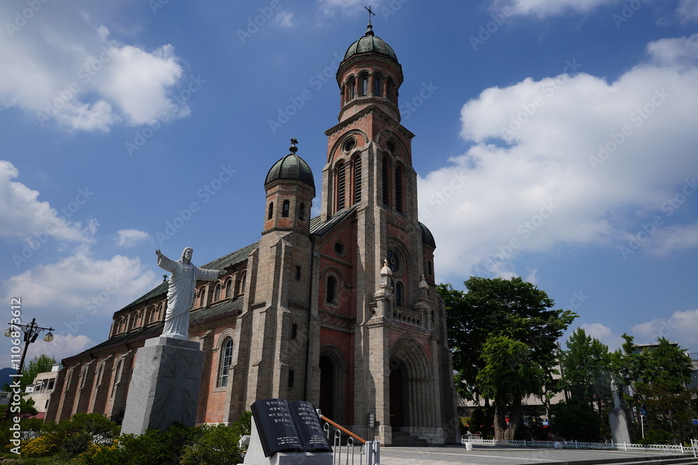 Obraz premium 대한민국 전주의 전동성당 모습 