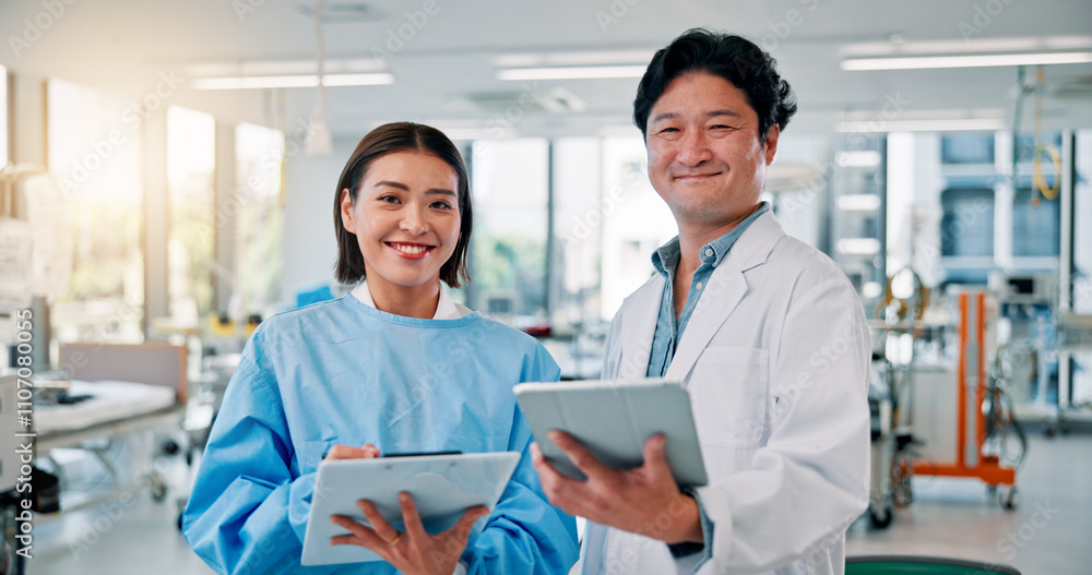 Obraz premium People, scientist and smile with tablet or clipboard at laboratory on meeting for medical research and results. Employees, portrait and collaboration with drug trial and vaccine report in Japan
