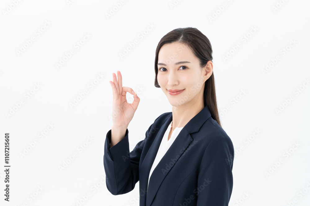 若いビジネスウーマン 若いビジネスウーマン
