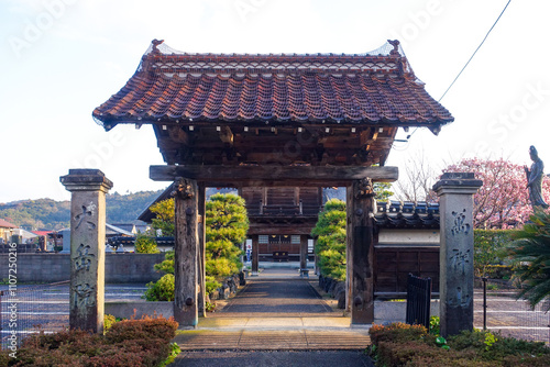 Wallpaper Mural 南総里見八犬伝ゆかりの大岳院（鳥取県倉吉市） Torontodigital.ca