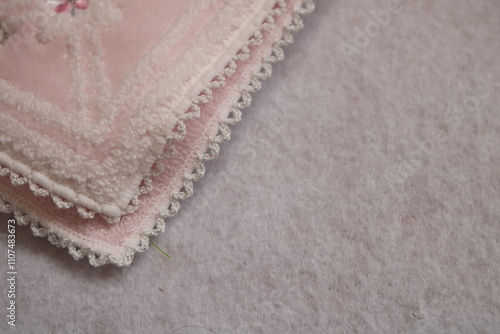 女性用ピンクのタオルハンカチ高級ブランド贈答ギフト