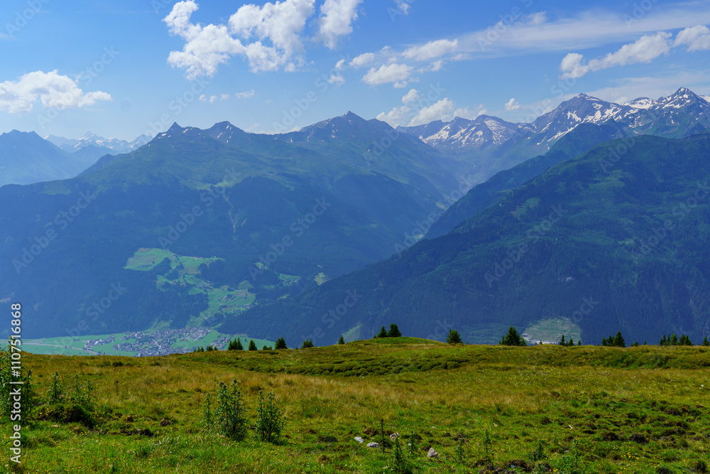 Fototapeta premium Mittersill in den österreichischen Alpen