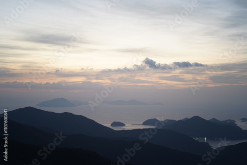 남해 금산 한려해상 일출 보리암 photo