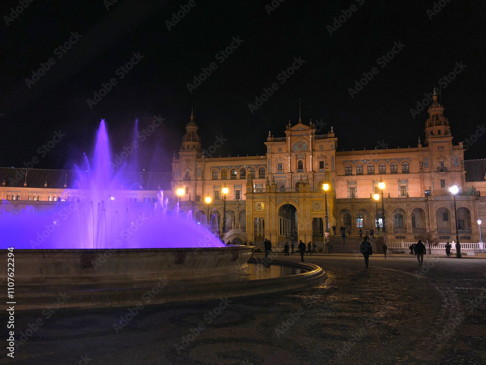 Fototapeta premium Siviglia, Piazza di Spagna di notte
